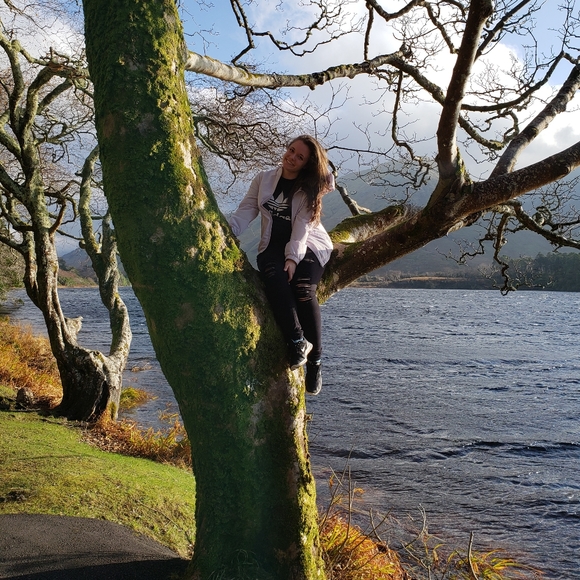 Meet your Posh Ambassador, Heidi - Picture 6 of 6